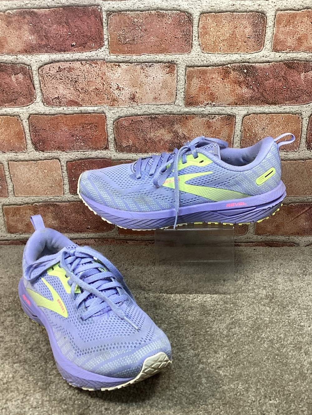 Brooks Revel 6 women’s running shoes sneakers size 8.5